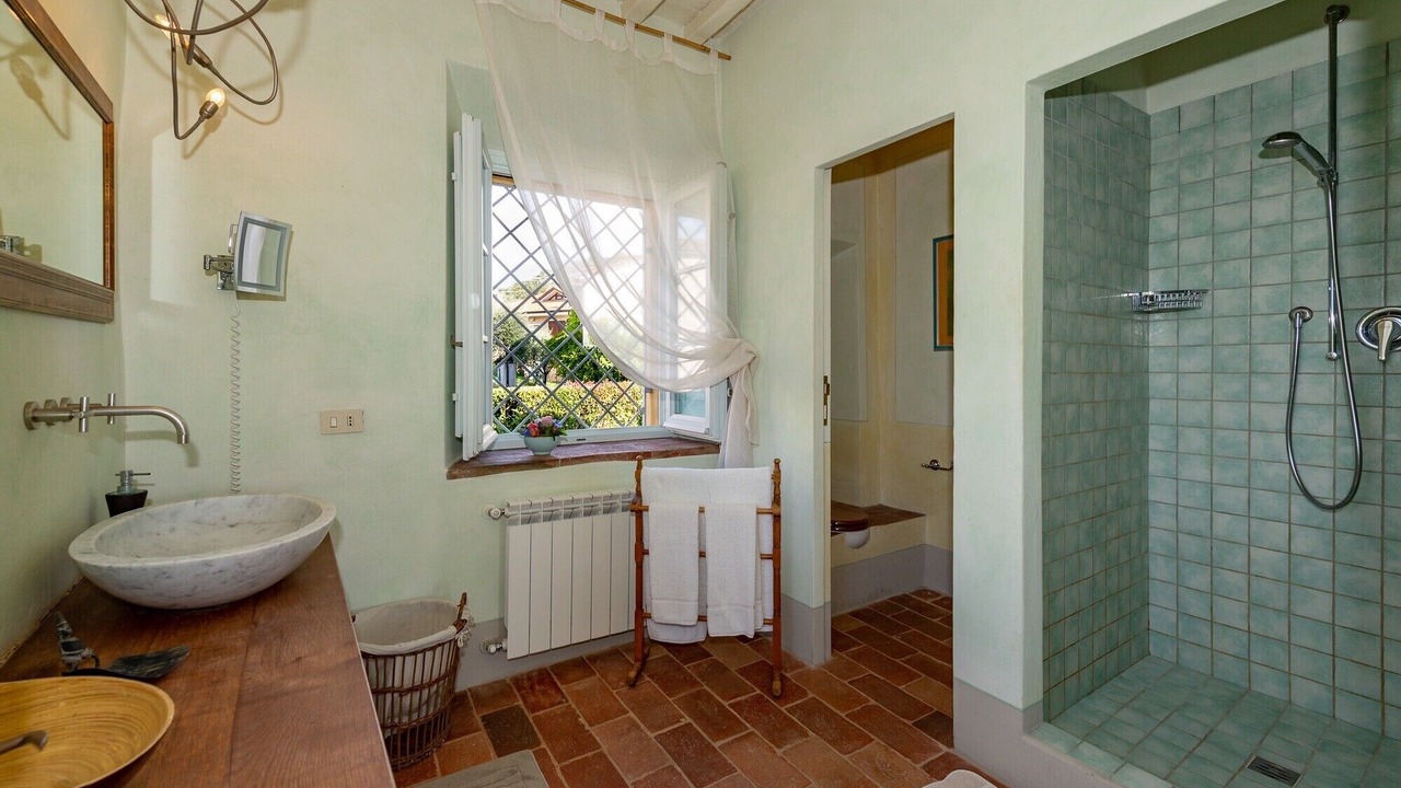 Photo of Bathroom in Massarosa