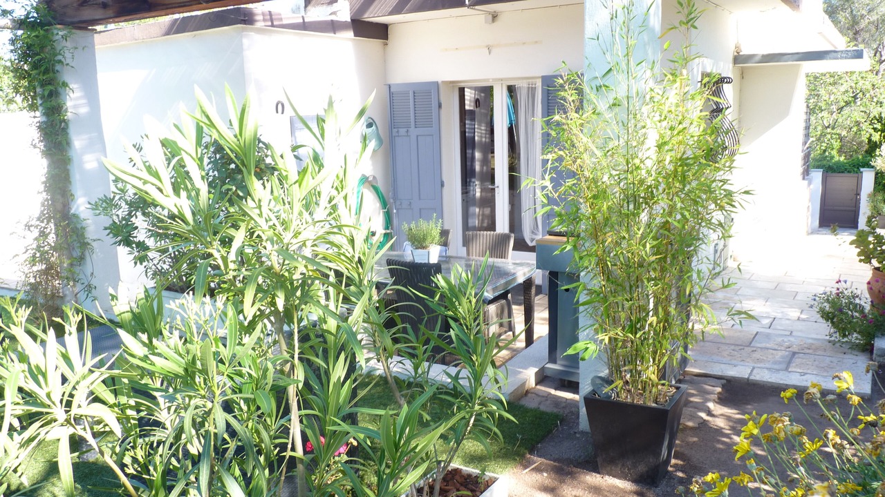 Photo of Patio Balcony in Boulouris-sur-Mer