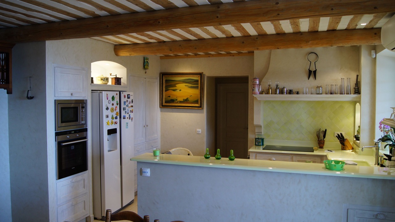 Photo of Kitchen in California - Pezou