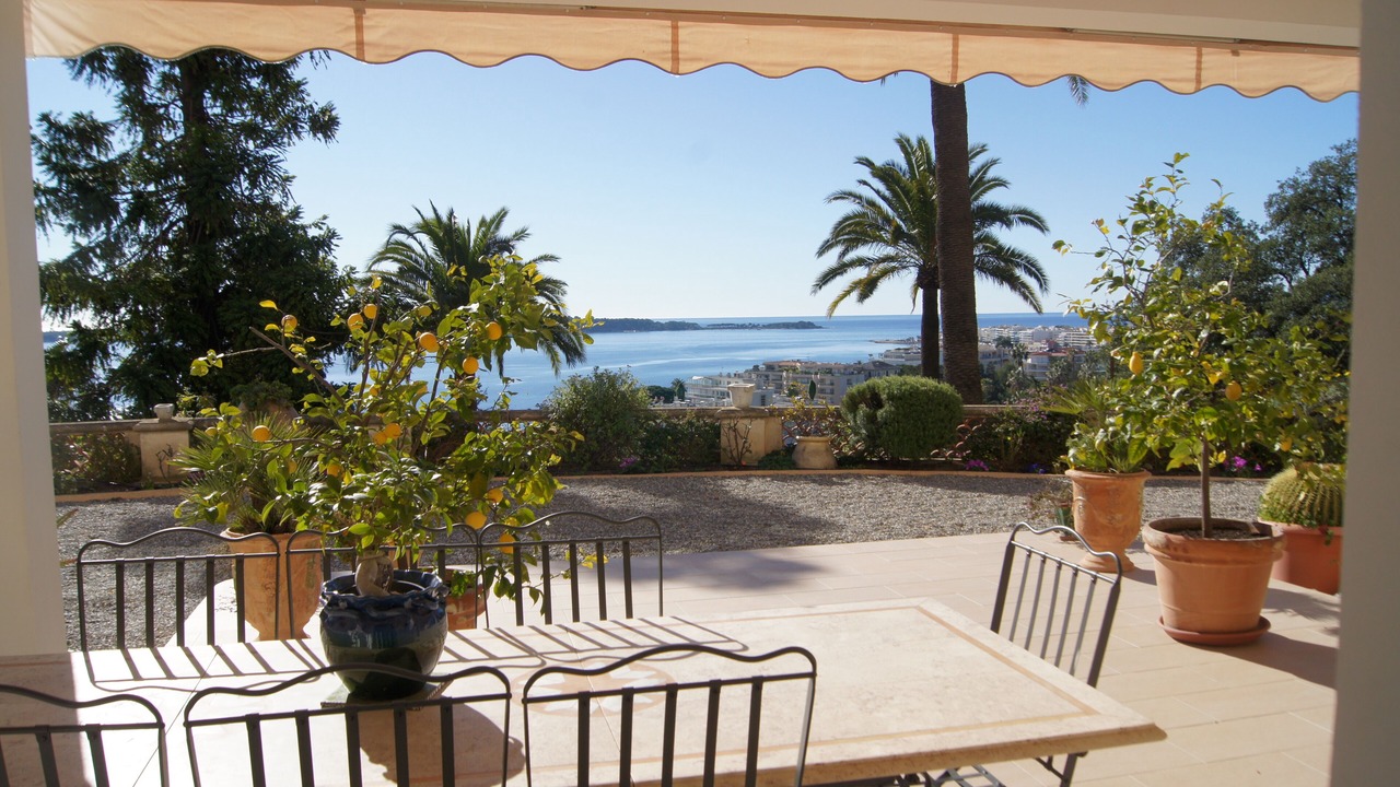 Photo of Outdoor in California - Pezou