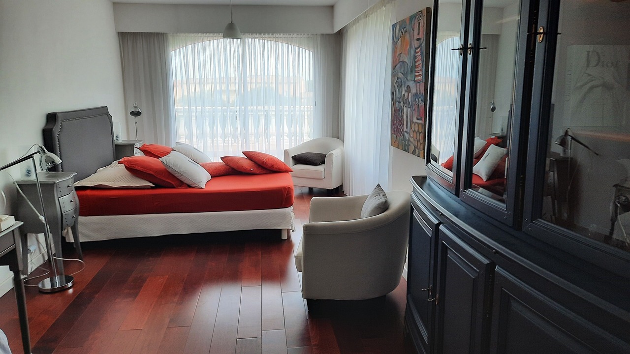 Photo of Bedroom in Golfe Juan