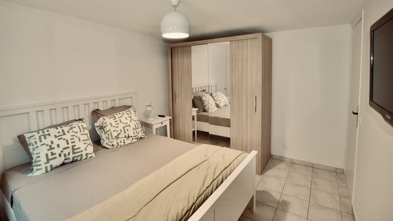 Photo of Bedroom in Menton