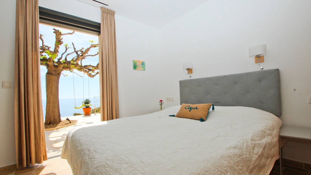 Photo of Bedroom in La Nartelle