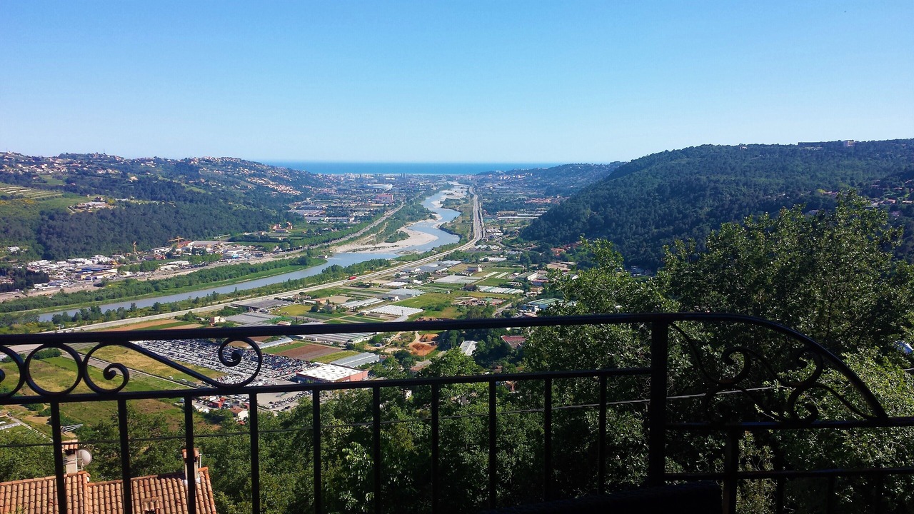 Photo of Outdoor in Gattieres