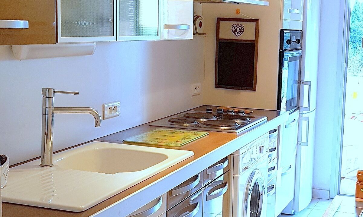 Photo of Kitchen in Boulouris-sur-Mer