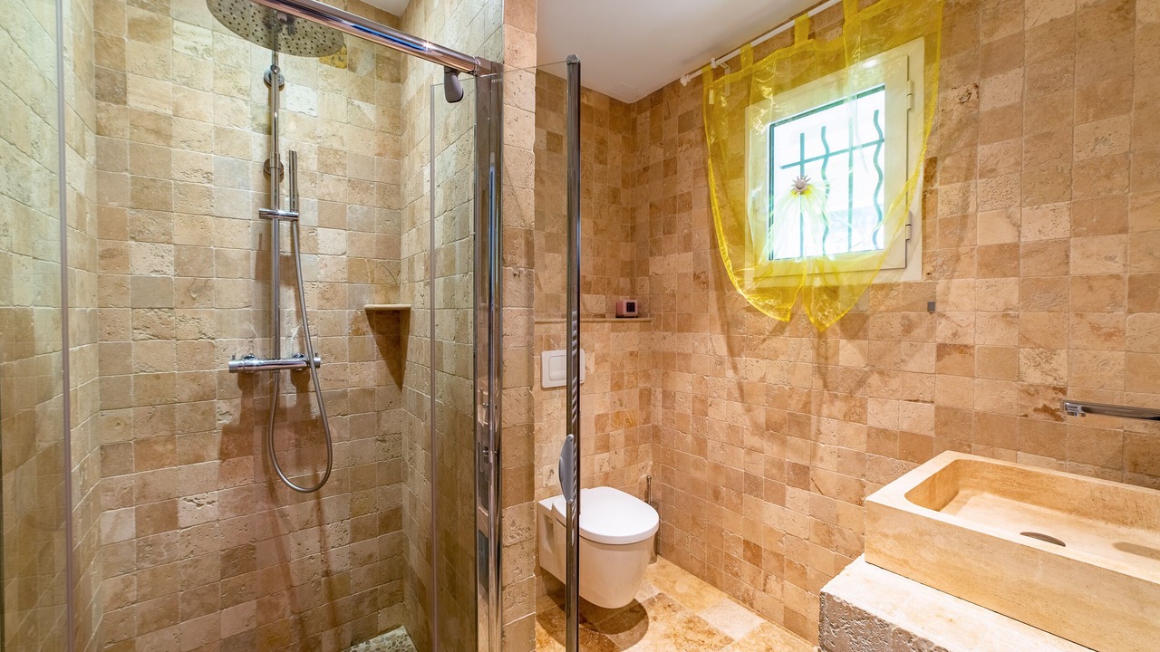 Photo of Bathroom in Plage de la Garonnette
