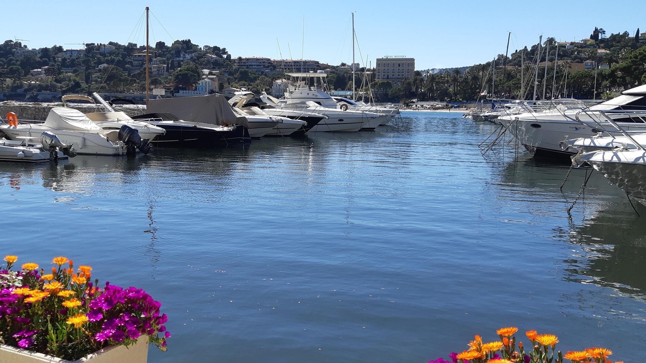 Photo of Others in Eze