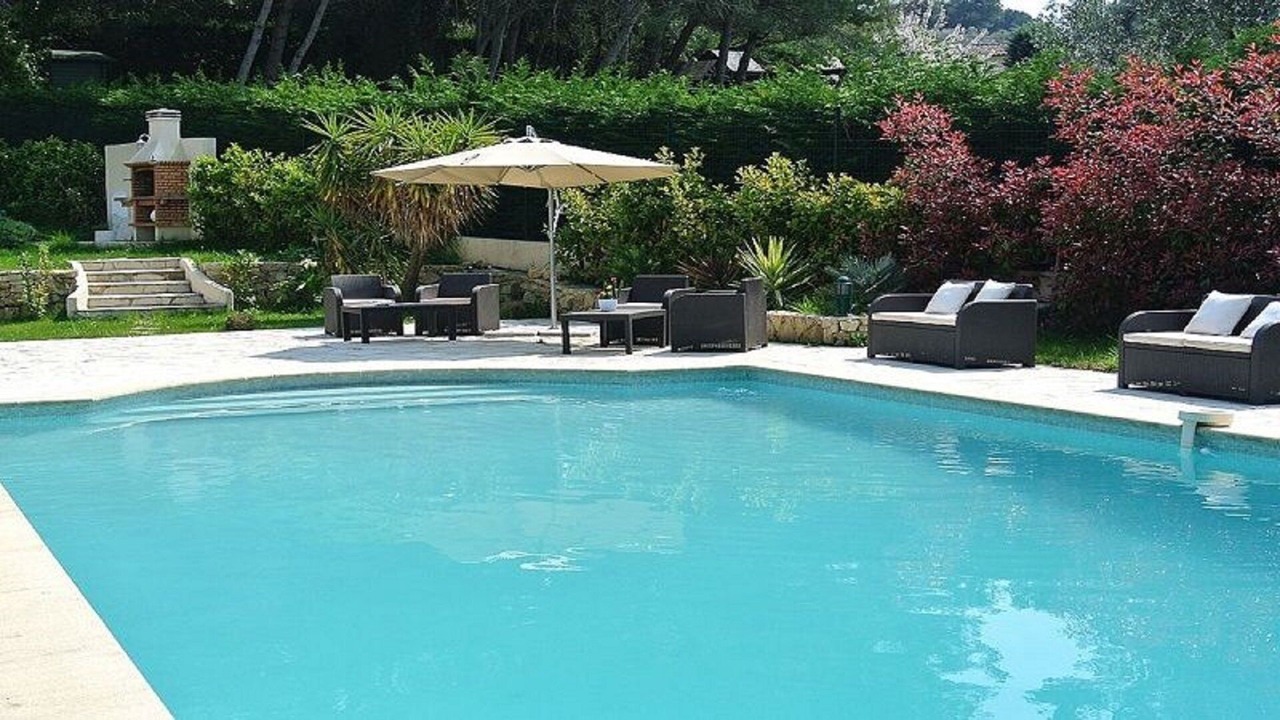 Photo of Outdoor in California - Pezou