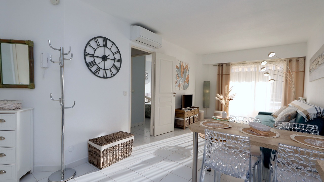 Photo of Livingroom in Saint-Raphael