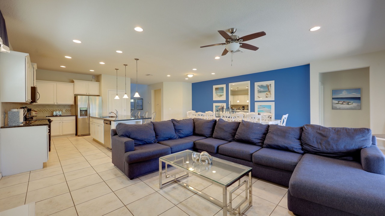 Photo of Livingroom in Four Corners