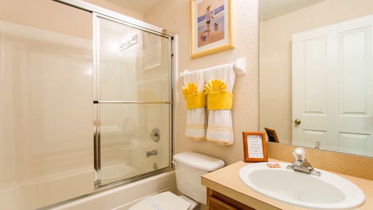 Photo of Bathroom in Loughman