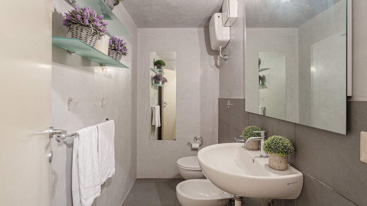 Photo of Bathroom in Lucca Historical Center