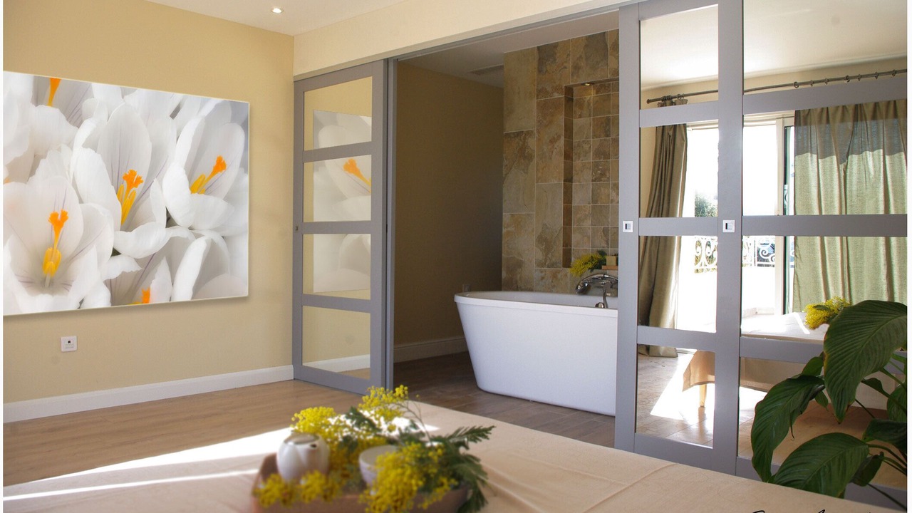 Photo of Bedroom in Saint-Aygulf
