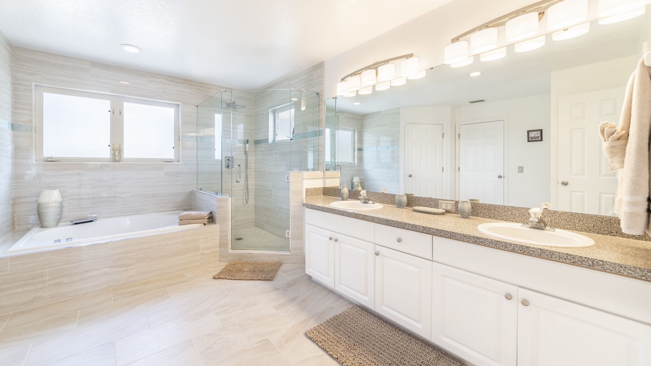 Photo of Bathroom in Sunset Lakes