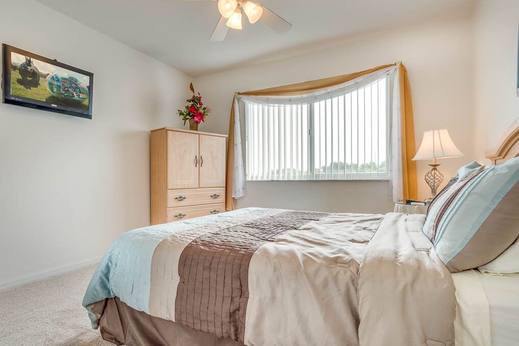 Photo of Bedroom in Sunset Lakes