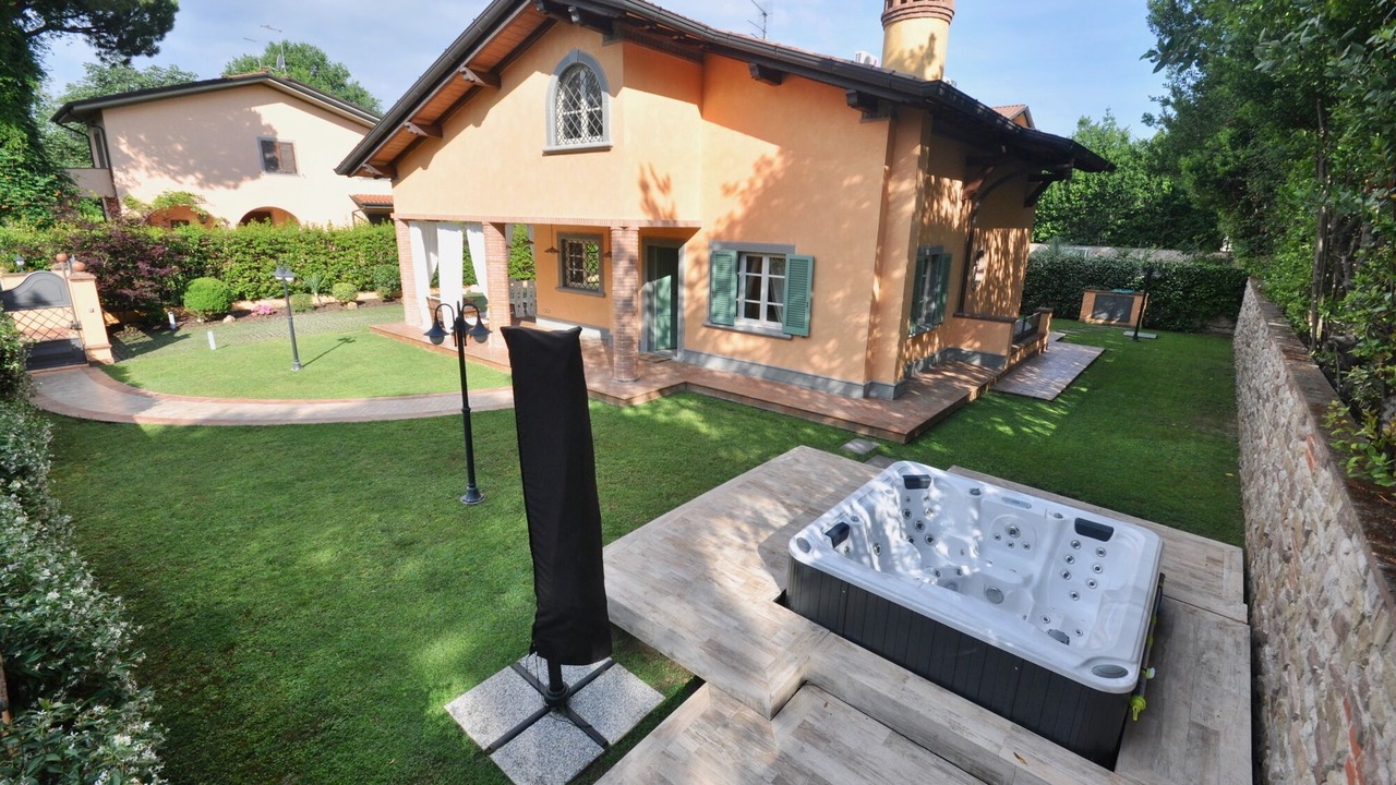 Photo of Outdoor in Seravezza