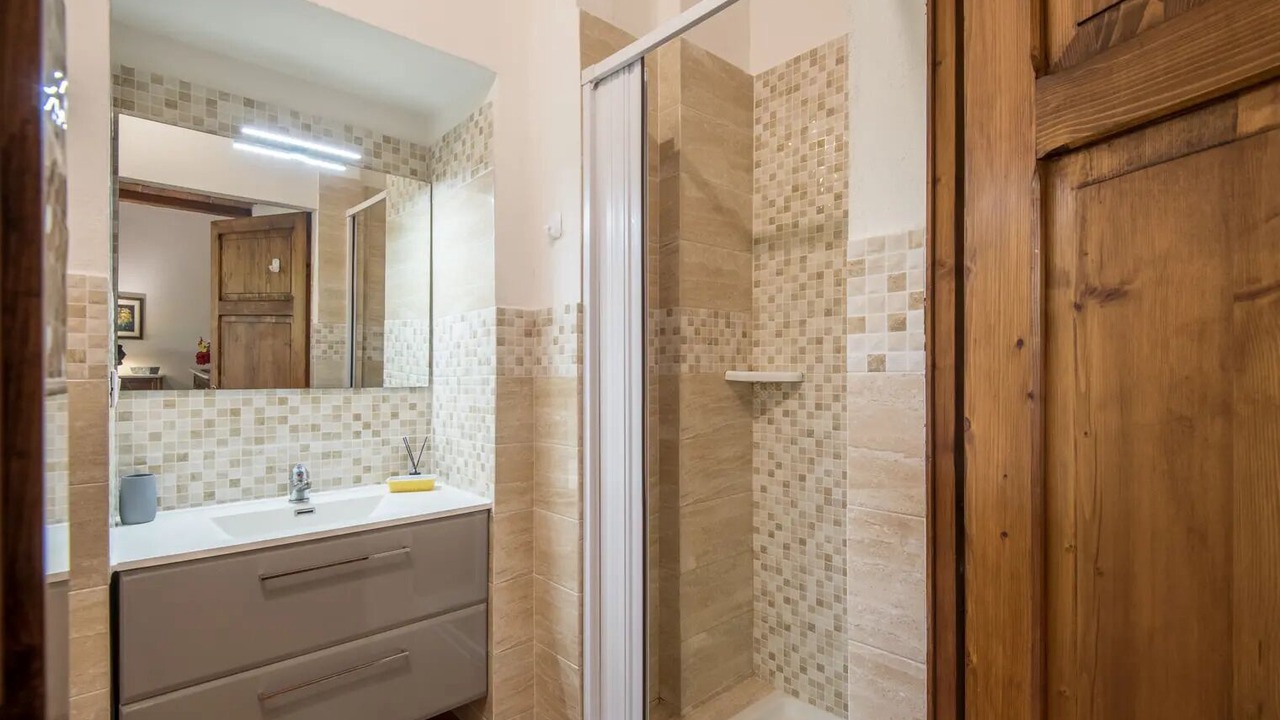 Photo of Bathroom in Campiglia