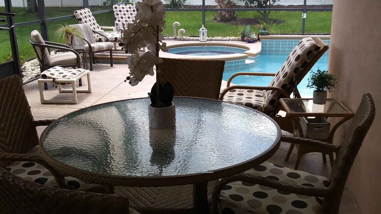 Photo of Outdoor in Weston Hills