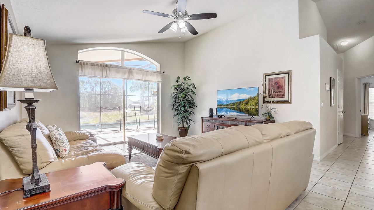 Photo of Livingroom in Watersong
