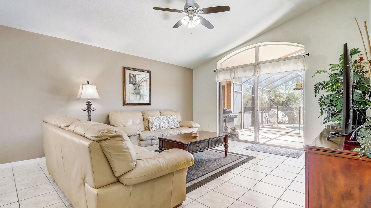 Photo of Livingroom in Watersong