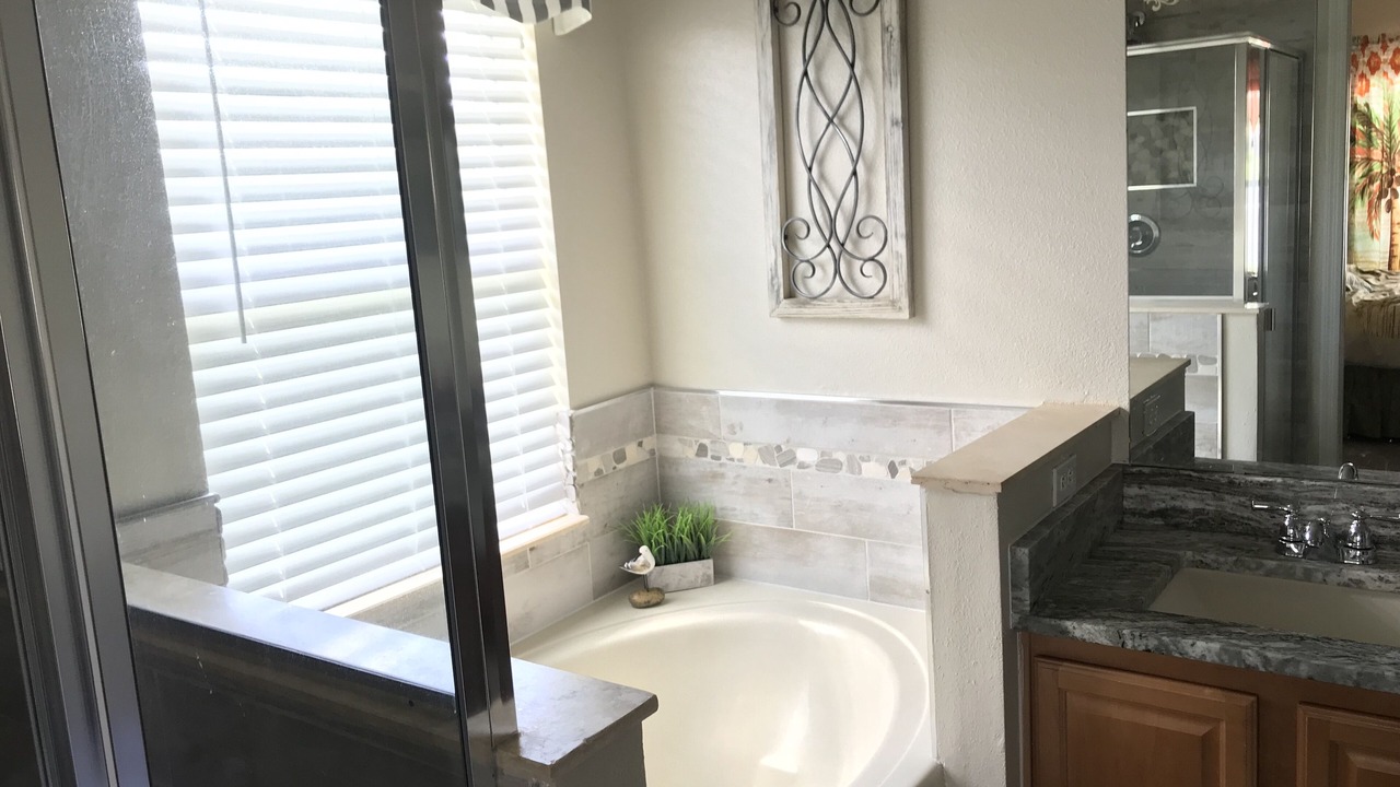 Photo of Bathroom in Eagle Pointe South