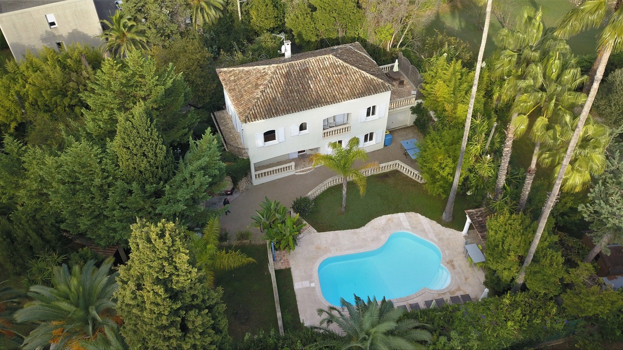 Photo of Outdoor in La Croix des Gardes
