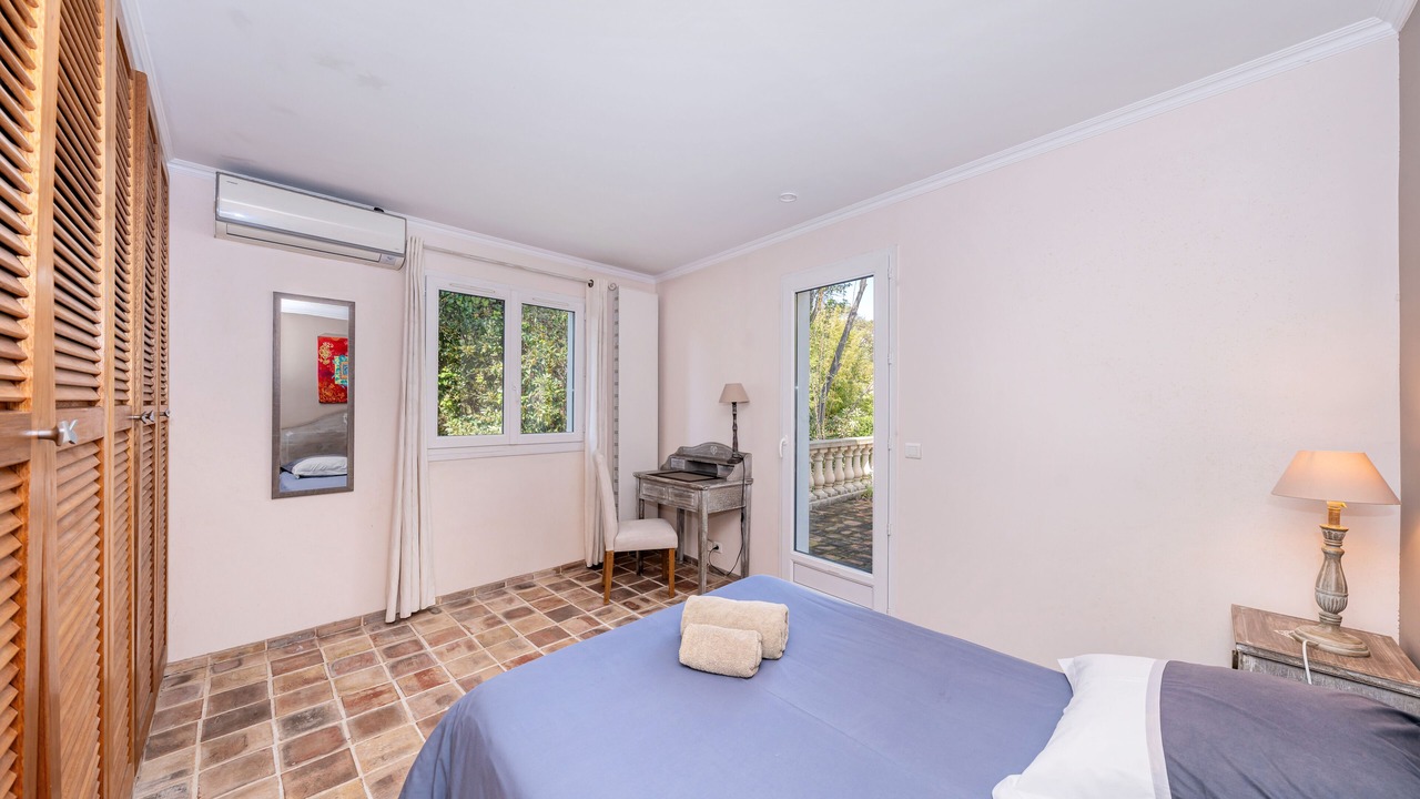Photo of Bedroom in La Croix des Gardes