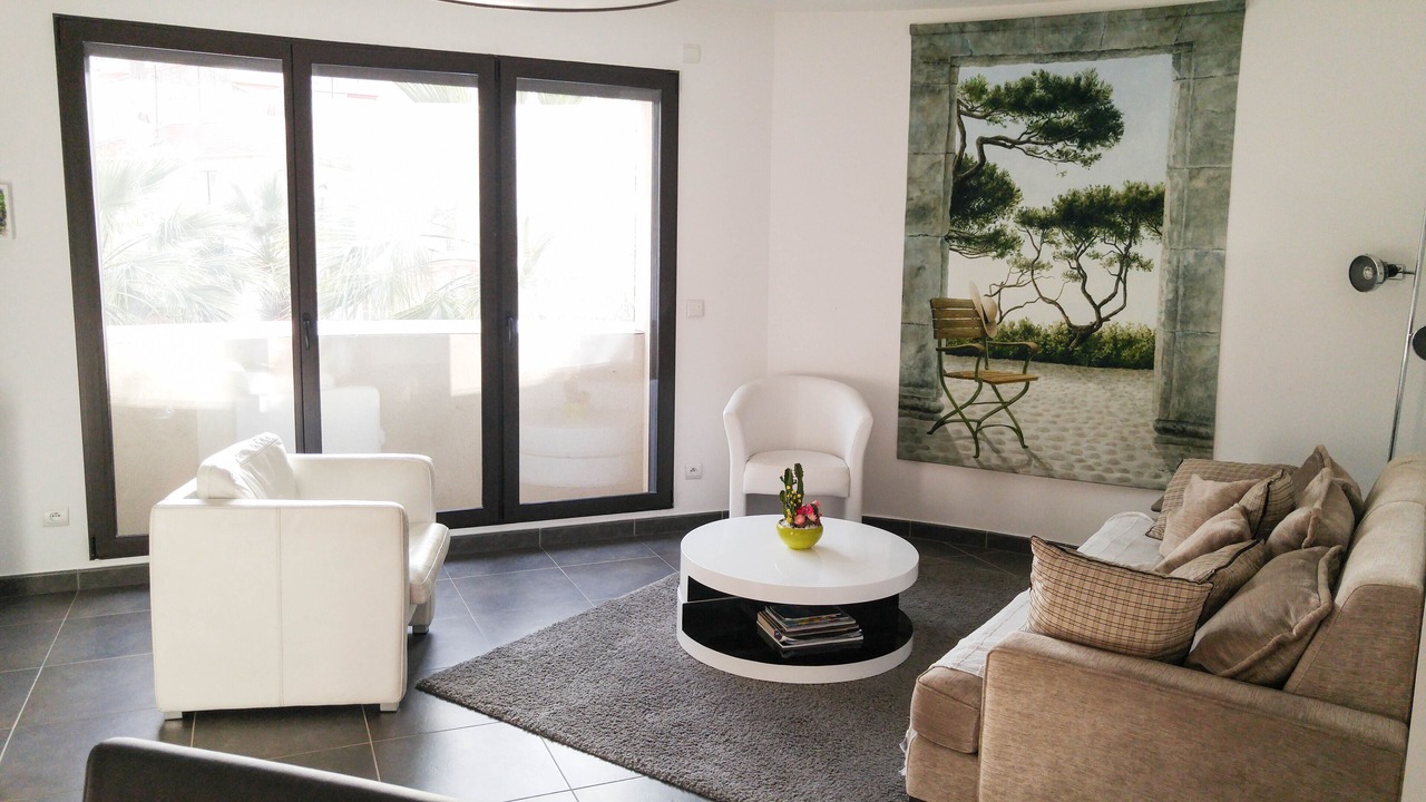 Photo of Bedroom in Juan-les-Pins