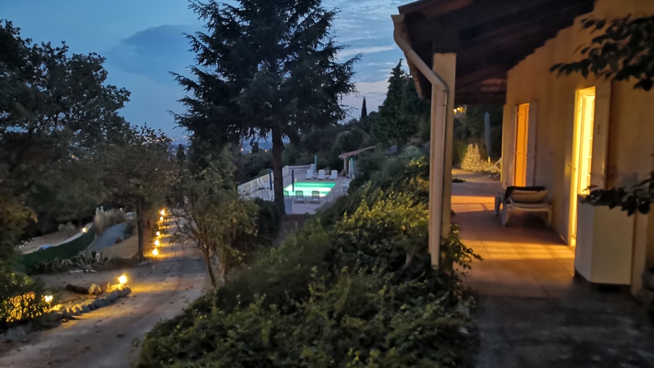 Photo of Outdoor in Gattieres