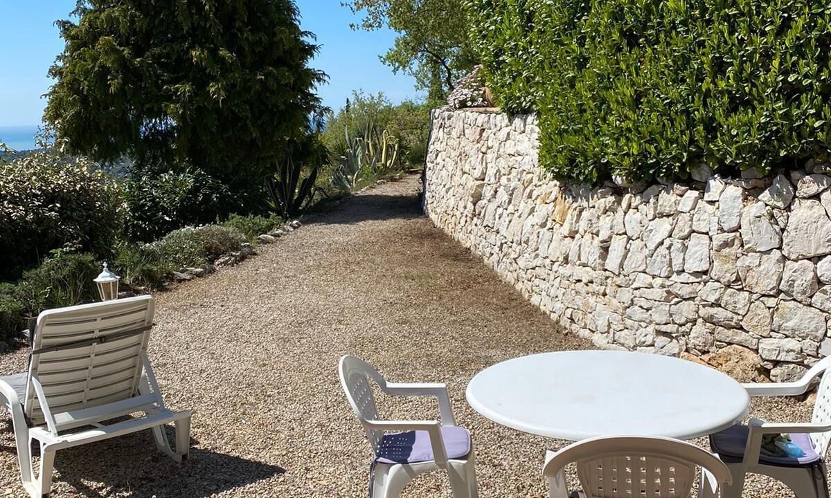 Photo of Outdoor in Gattieres