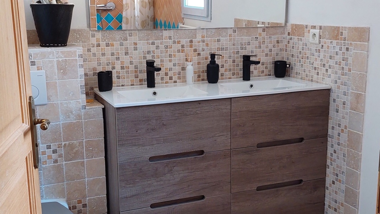 Photo of Bathroom in Les Baraques