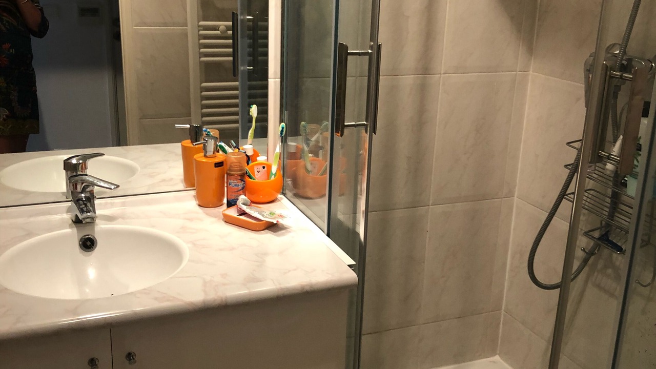 Photo of Bathroom in Prado - Republique