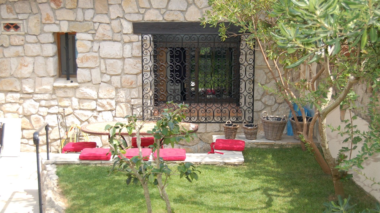 Photo of Patio Balcony in La Turbie