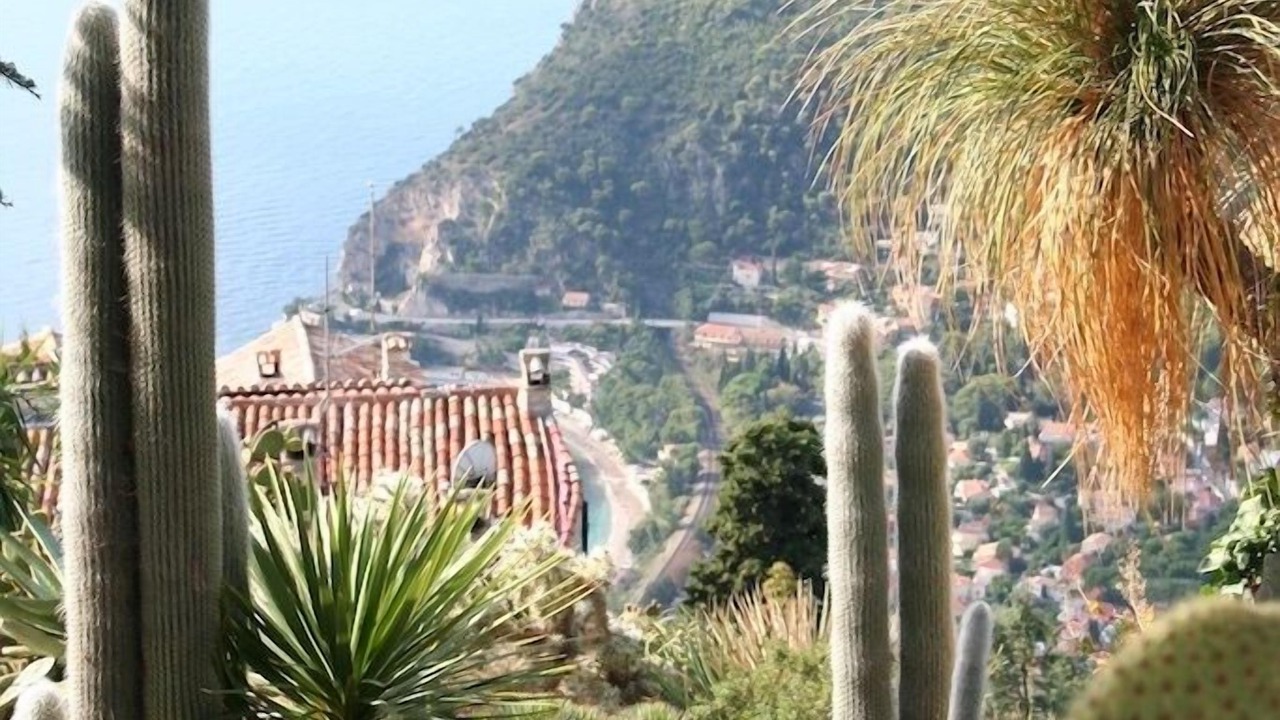 Photo of Others in Eze