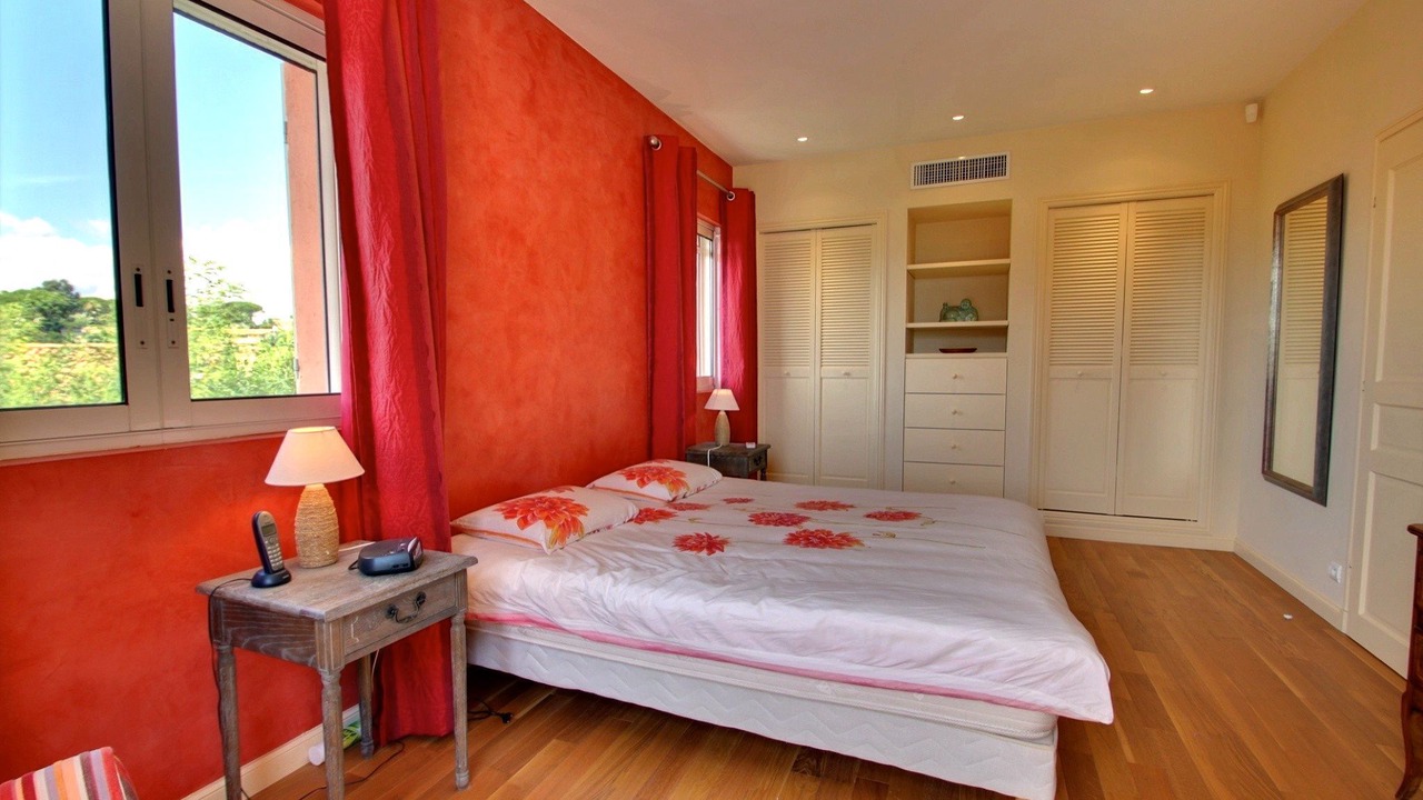 Photo of Bedroom in Vallauris