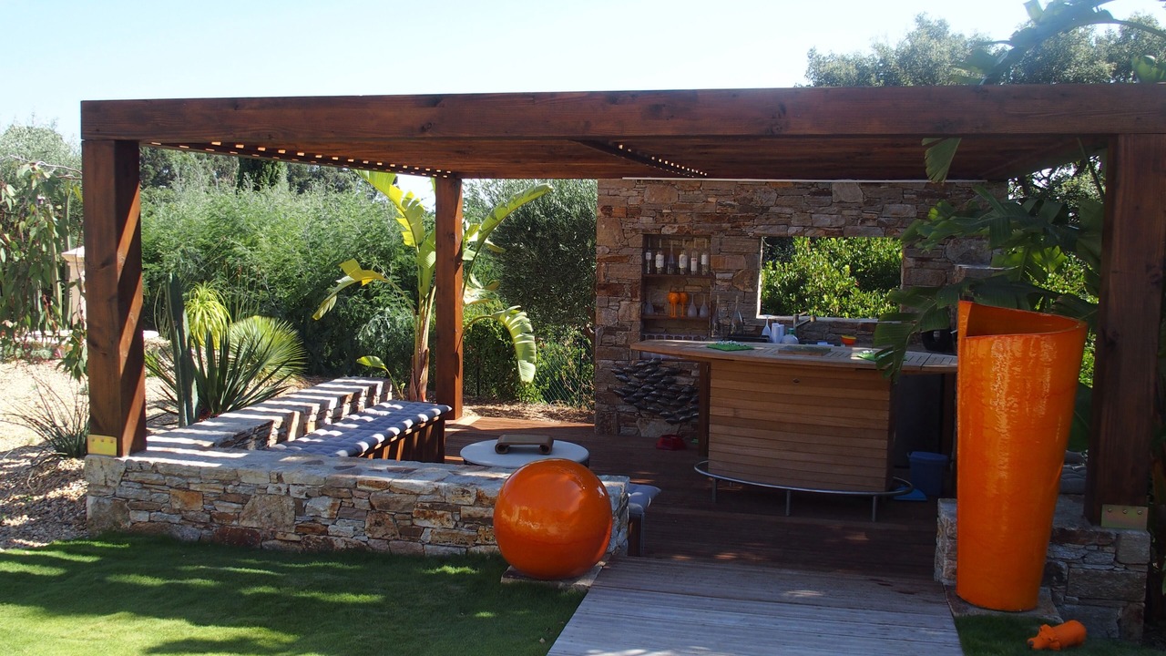 Photo of Patio Balcony in Rayol-Canadel-sur-Mer