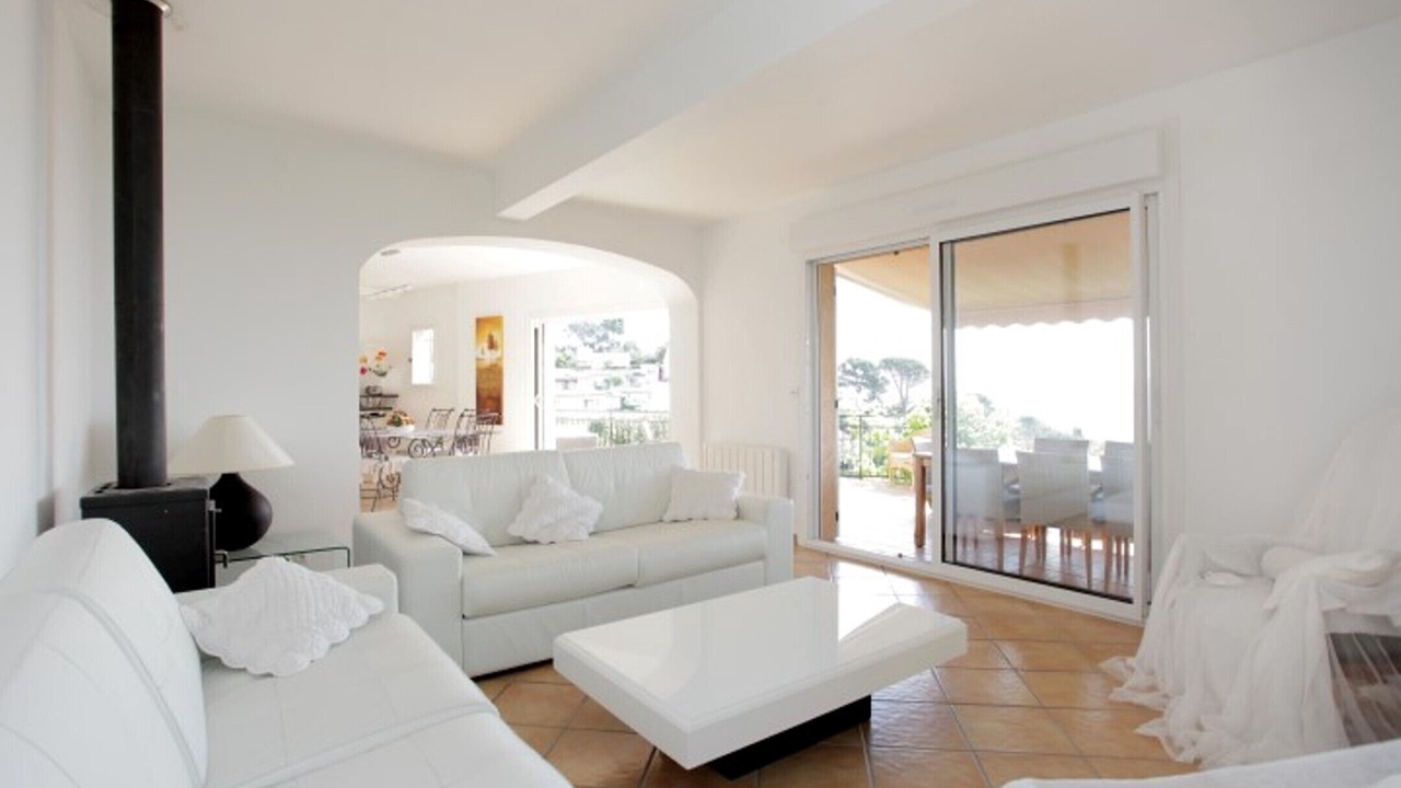 Photo of Livingroom in Mandelieu-La-Napoule