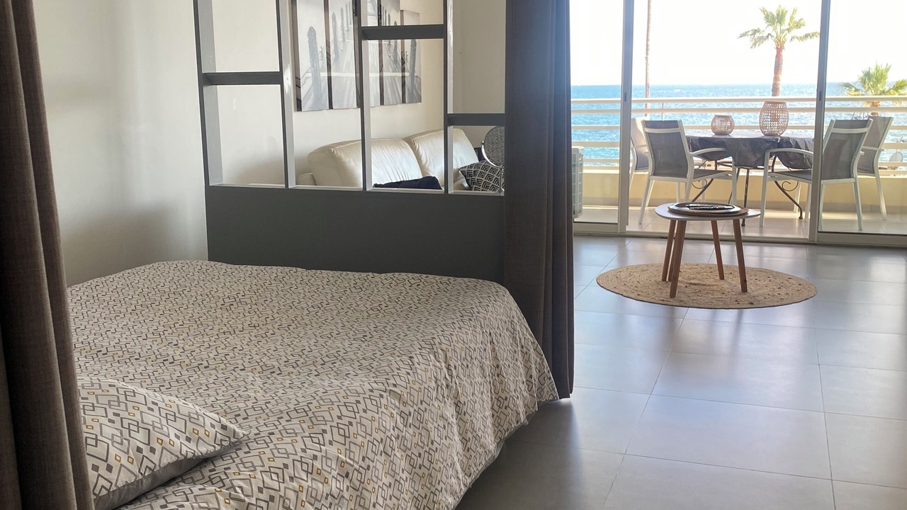 Photo of Bedroom in Juan-les-Pins