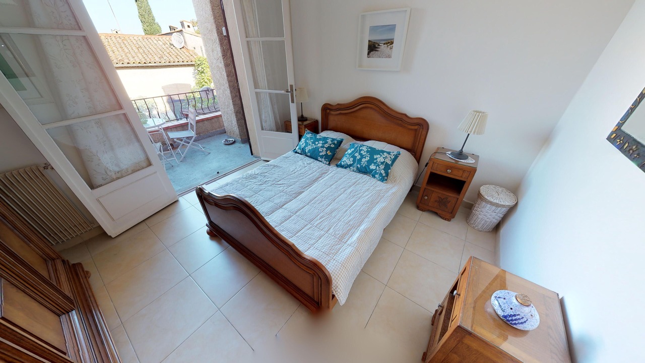 Photo of Bedroom in Saint-Raphael