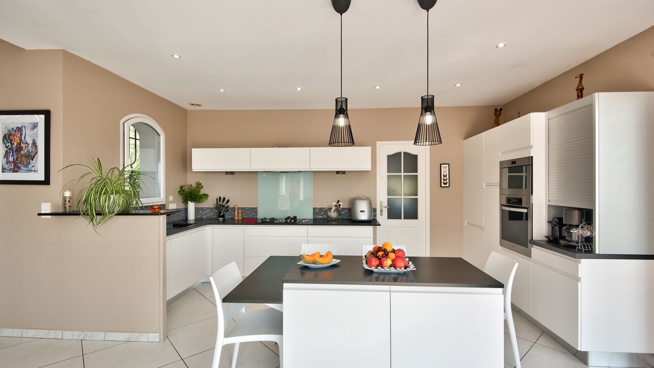 Photo of Kitchen in Saint-Raphael