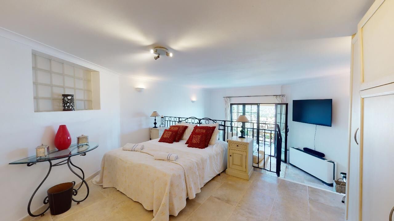 Photo of Bedroom in Theoule-sur-Mer