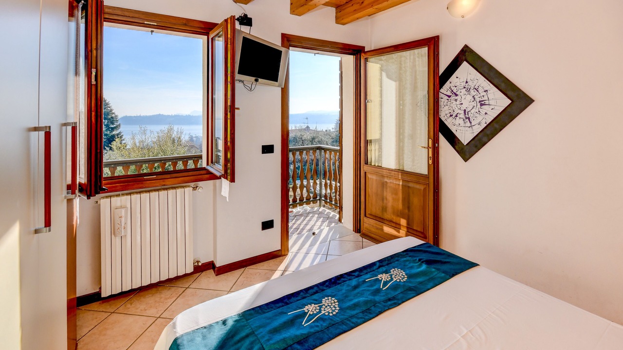 Photo of Bedroom in Morgnaga