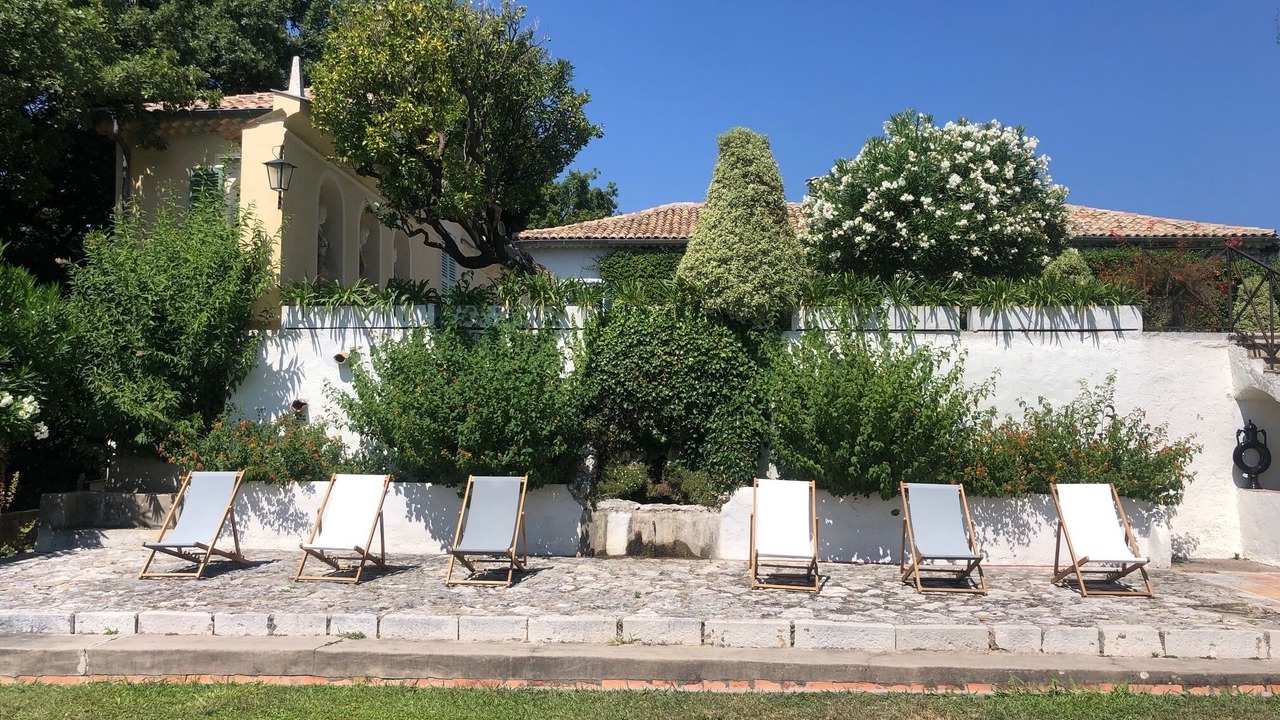 Photo of Patio Balcony in Gairaut