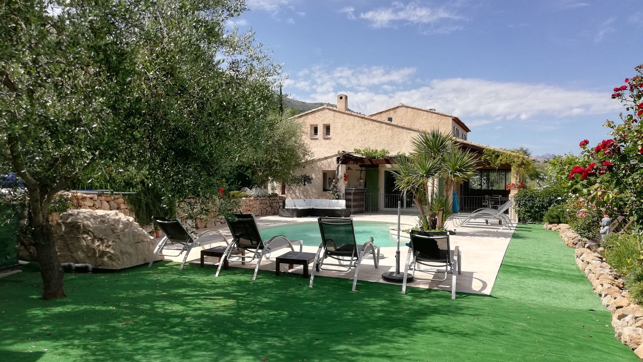 Photo of Outdoor in Gattieres