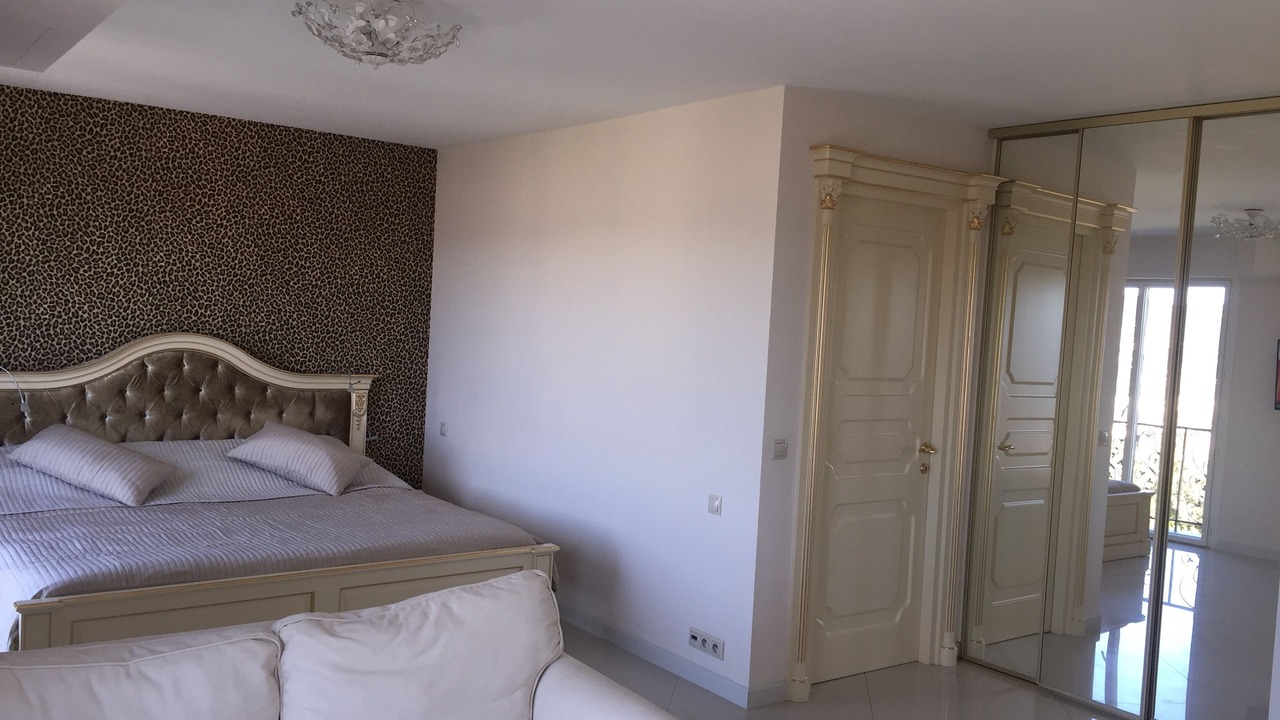Photo of Bedroom in Cannes La Bocca