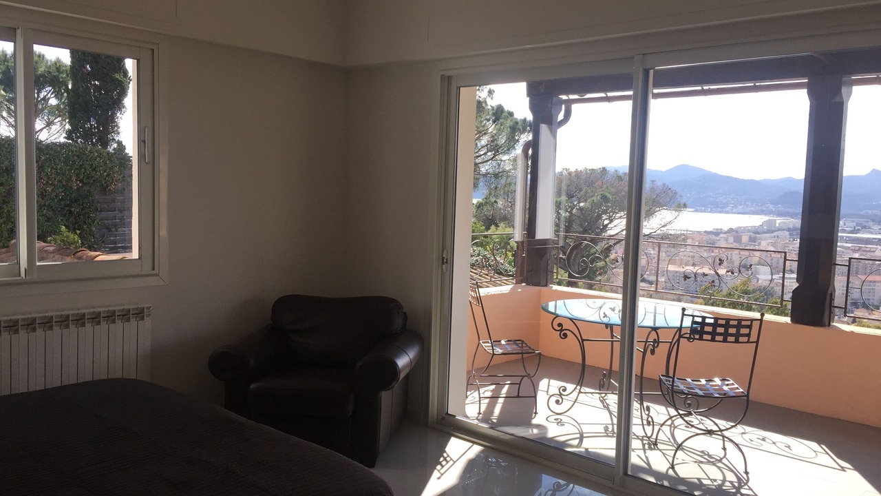 Photo of Bedroom in Cannes La Bocca