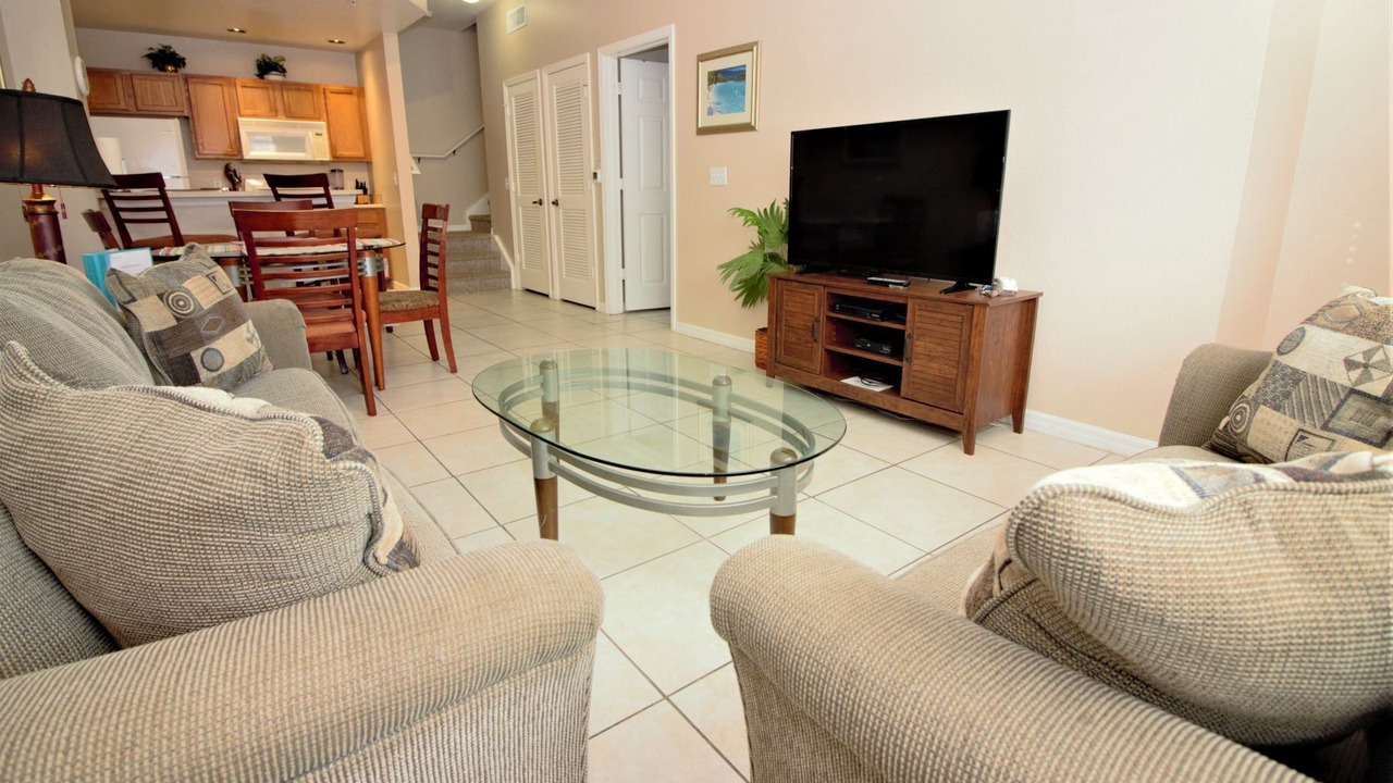 Photo of Livingroom in Venetian Bay Villages