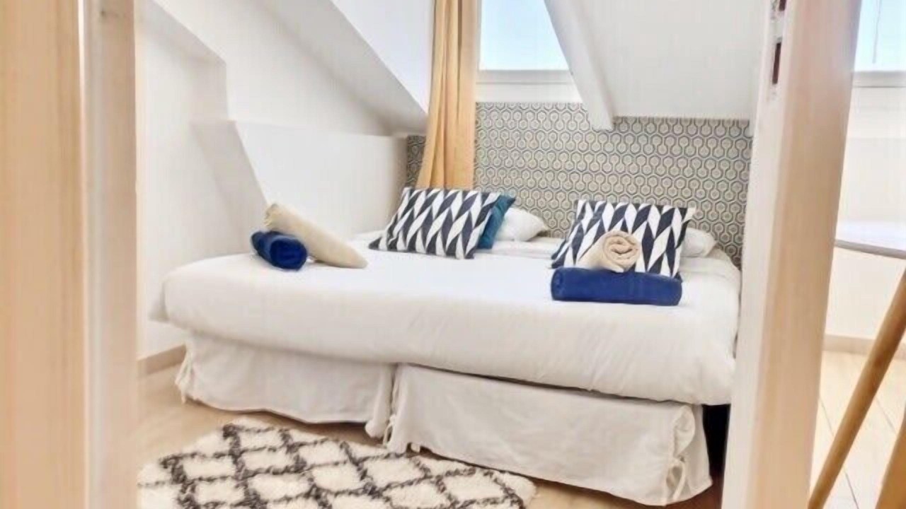 Photo of Bedroom in Cannes City Centre