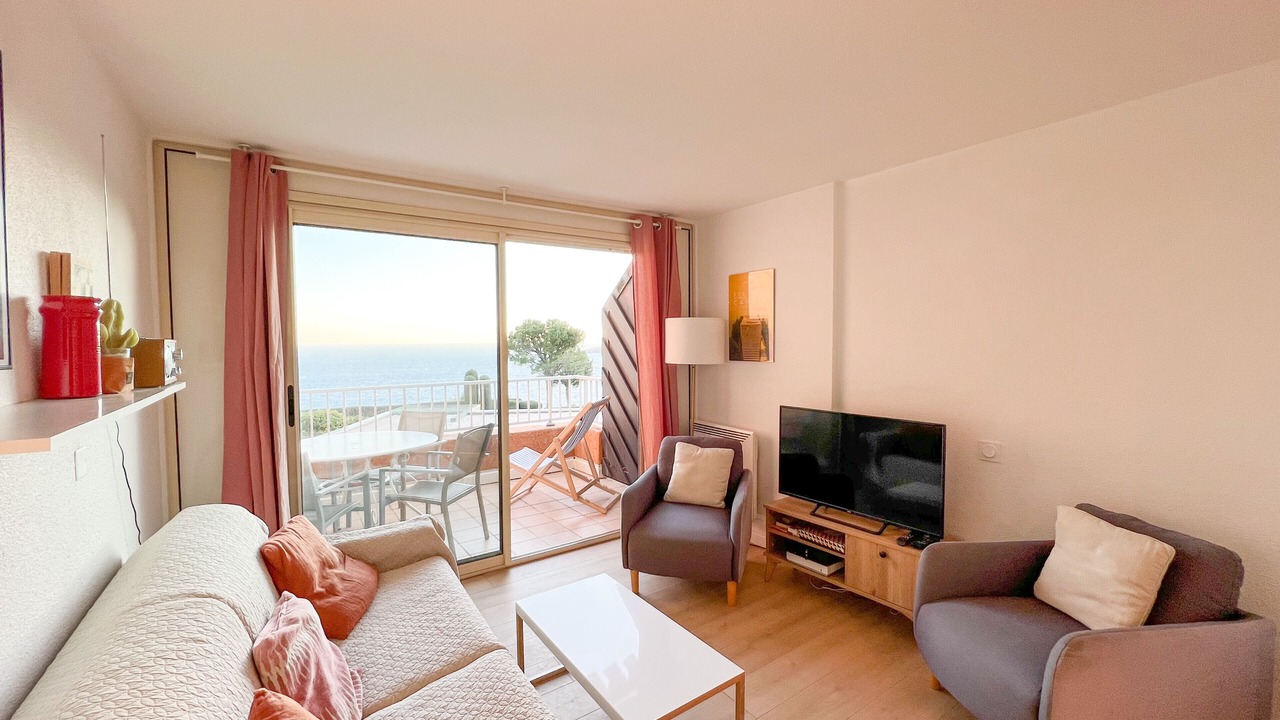 Photo of Livingroom in Theoule-Superieur