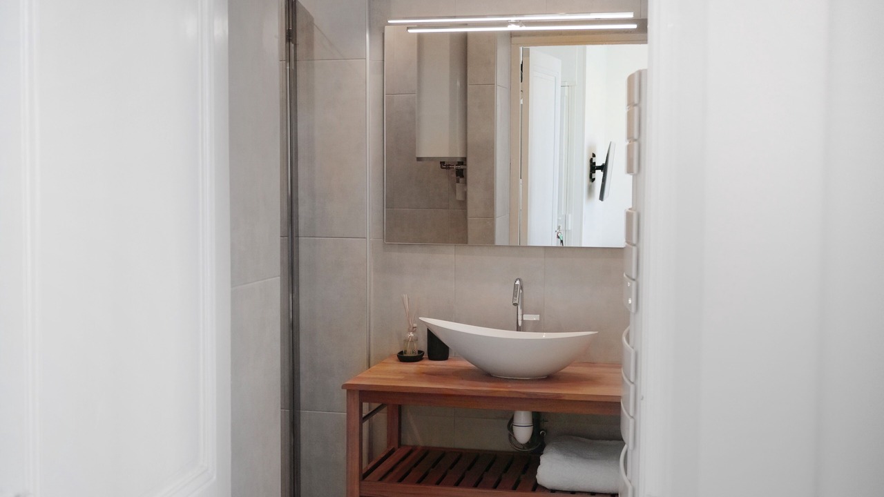 Photo of Bathroom in Quartier du Port